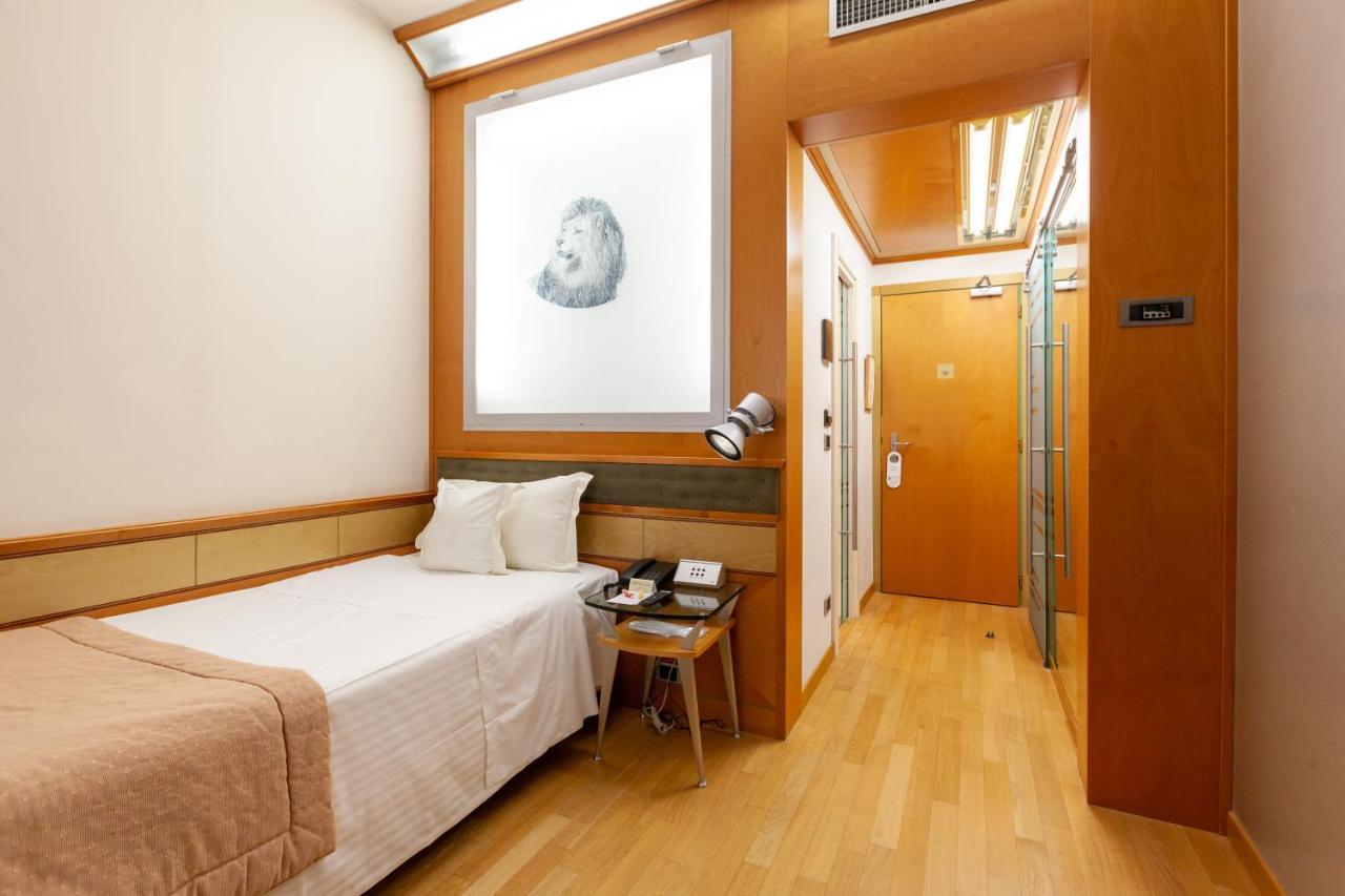 Hotiday Hotel Milano Turro Buitenkant foto